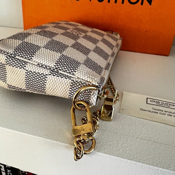 100% AUTHENTIC-2020 Luis Vuitton Damier Azur Mini Pochette Handbag. - Picture 3 of 16
